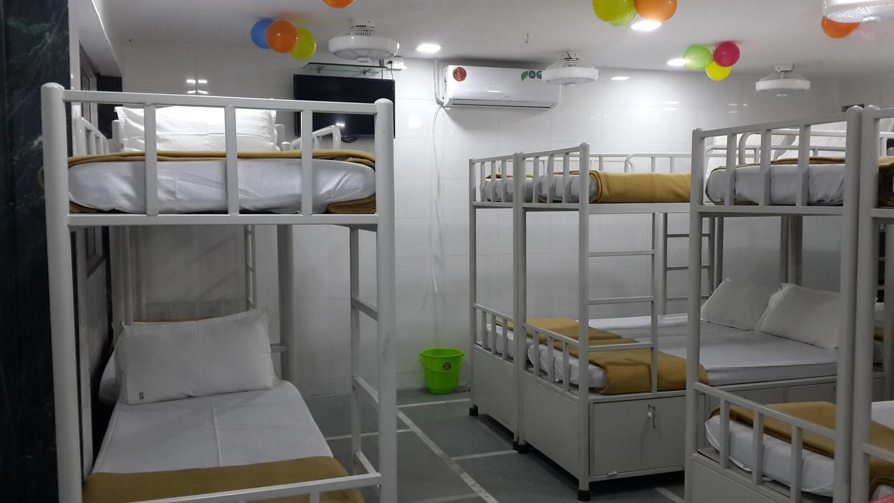 Star Dormitory Mumbai Exterior foto
