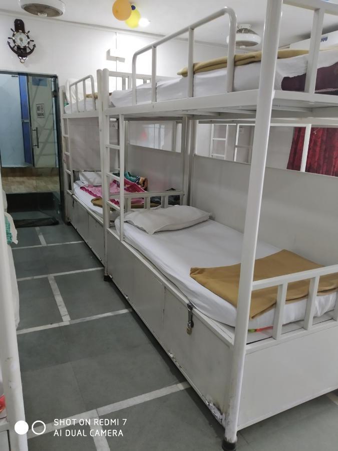 Star Dormitory Mumbai Exterior foto